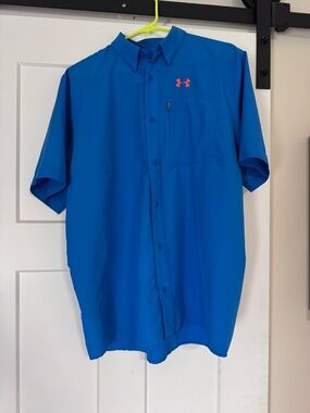 Under Armour Men's Blue Short-Sleeve Button Shirt